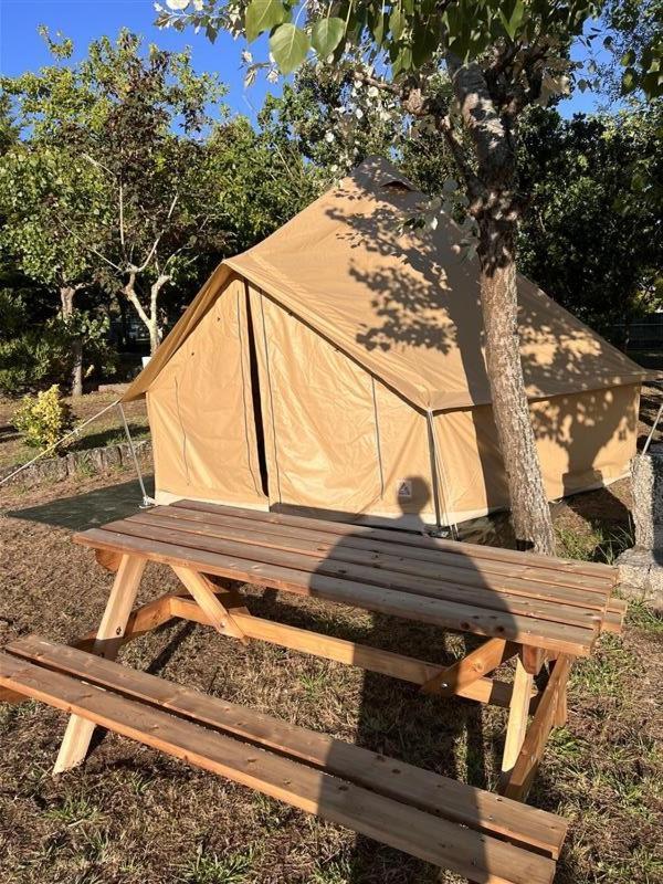 Camping & Glamping Muineira Эль-Грове Экстерьер фото